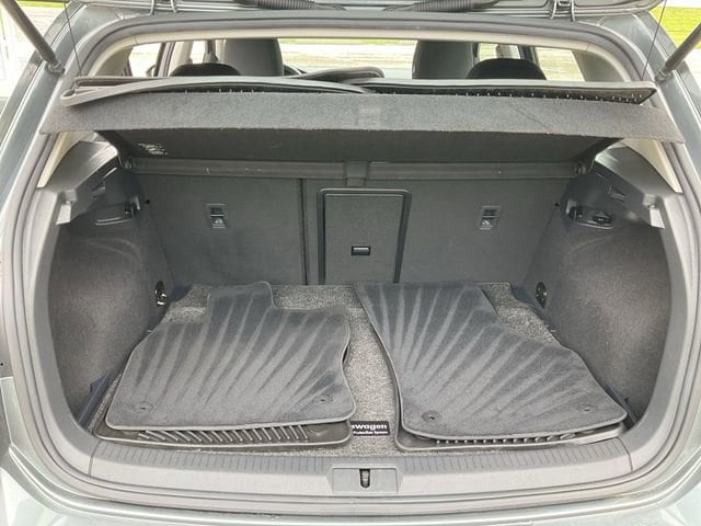 Thumbnail: 2016 Volkswagen Golf - 16