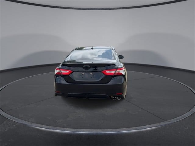 2020 Toyota Camry SE 7