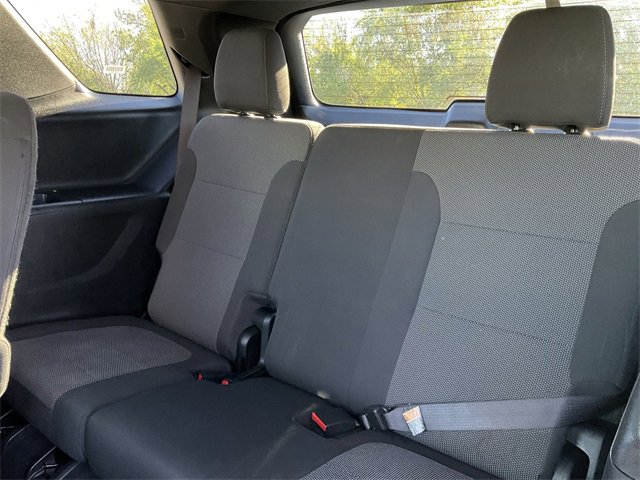 Thumbnail: 2023 Chevrolet Traverse - 16