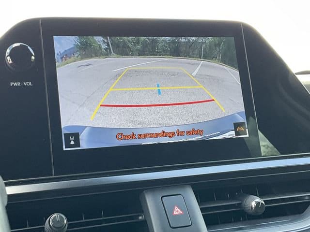 Thumbnail: 2023 Lexus UX - 22