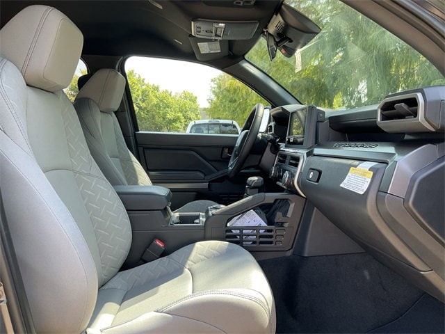 Thumbnail: 2025 Toyota Tacoma - 18