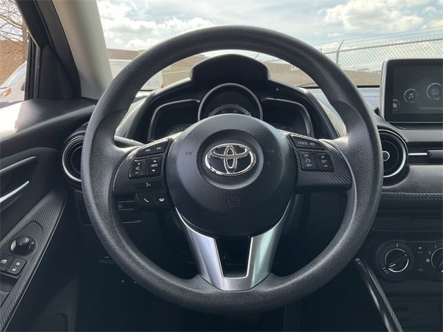 Thumbnail: 2017 Toyota Yaris iA - 19