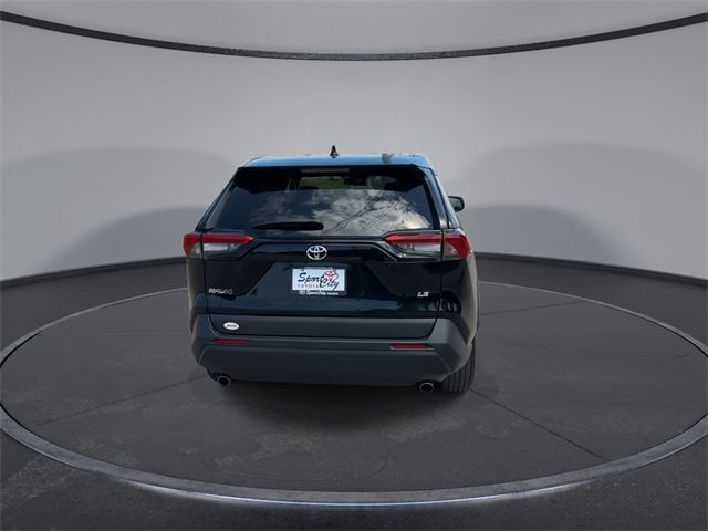 Thumbnail: 2022 Toyota RAV4 - 7