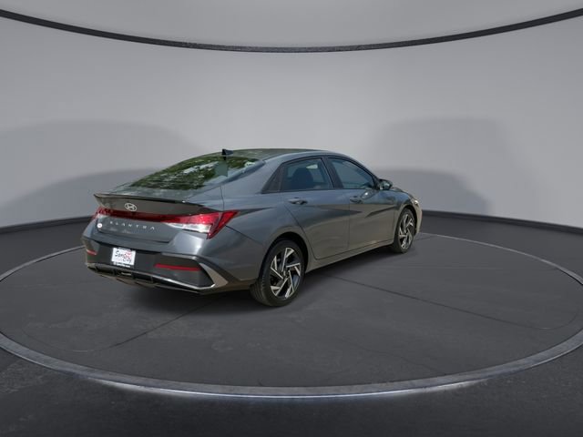 Thumbnail: 2025 Hyundai Elantra - 4