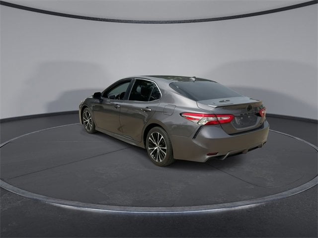2019 Toyota Camry SE 6