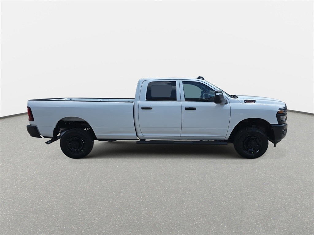 2026 Ram 2500 Tradesman photo 4
