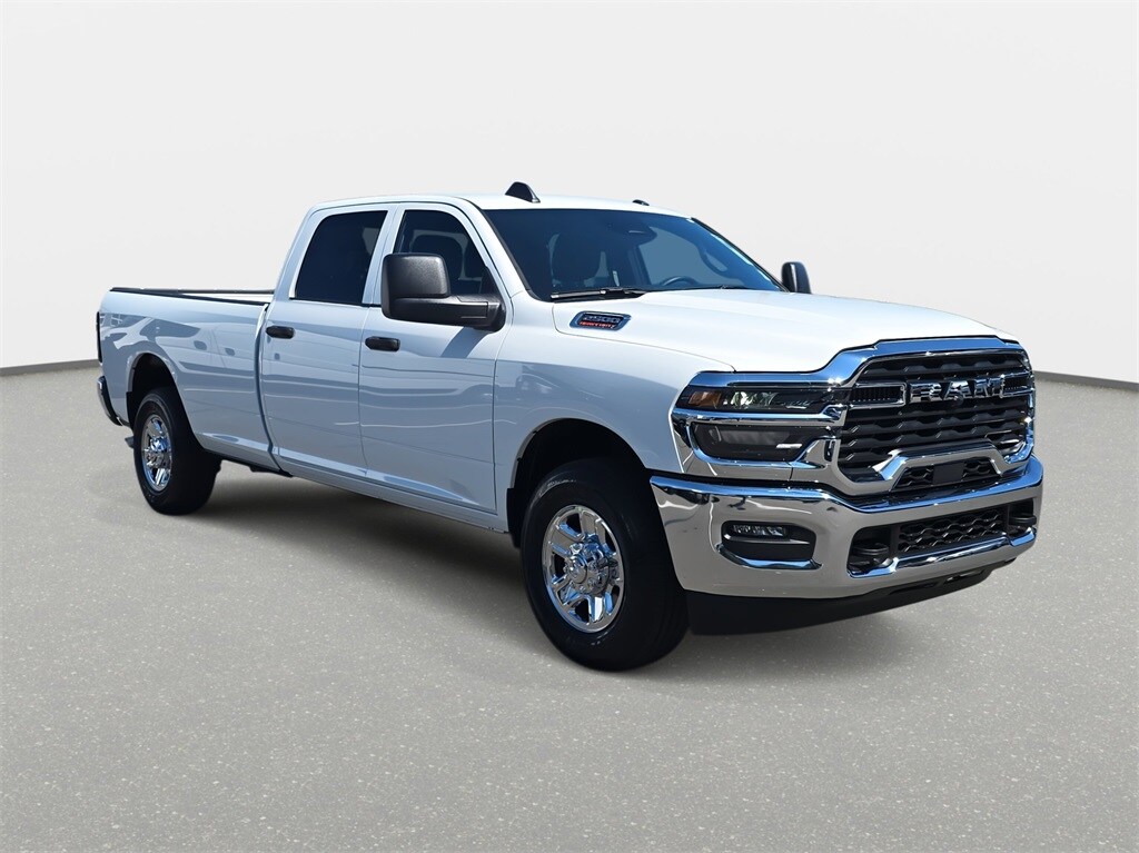 2026 Ram 2500 Tradesman photo 3