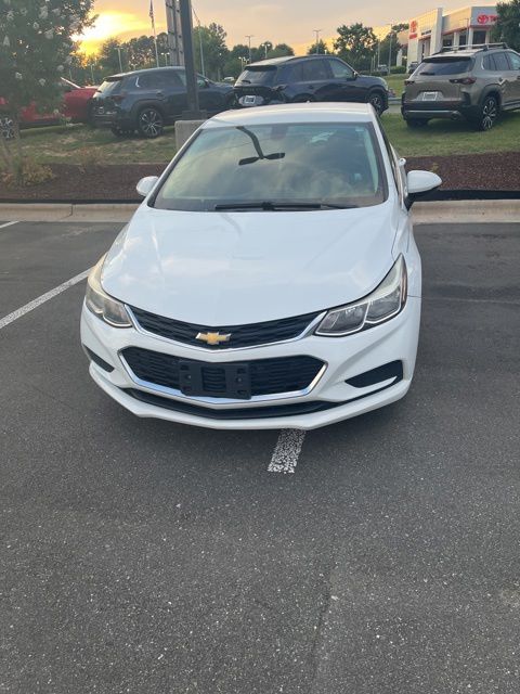 2016 Chevrolet Cruze LS Auto's photo