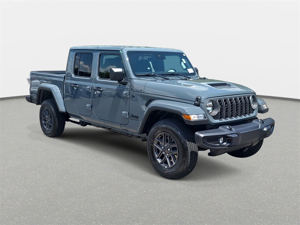 2025 Jeep Gladiator Sport S photo 3