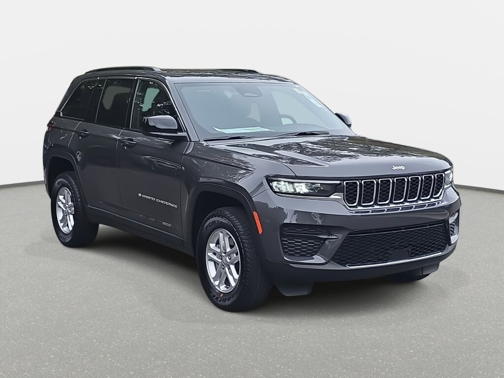 New 2025 Jeep Grand Cherokee LAREDO 4X4 Sport Utility