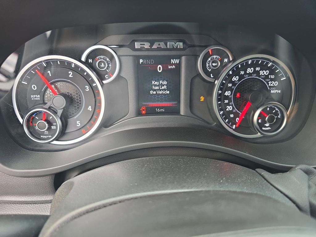 2026 RAM 3500 Chassis Tradesman - Photo 19