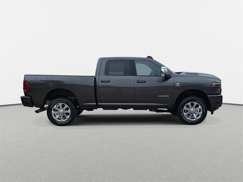 2025 Ram 2500 Laramie photo 4