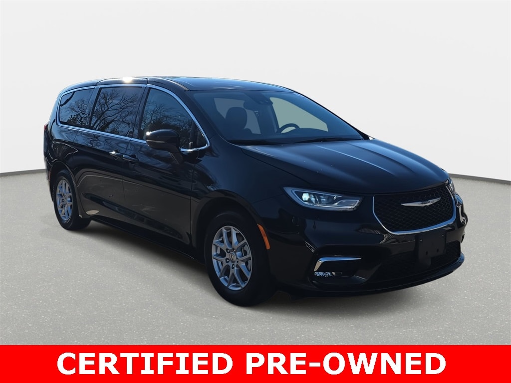 Used 2024 Chrysler Pacifica Touring L Van Passenger Van