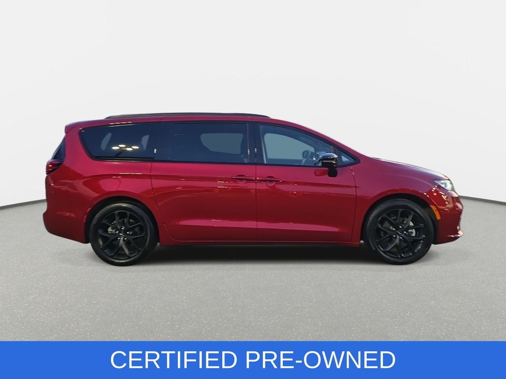 Used 2025 Chrysler Pacifica Limited Van Passenger Van
