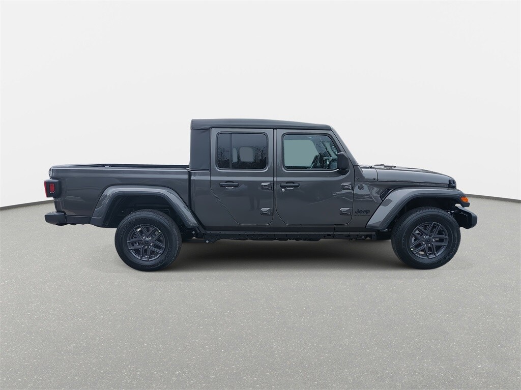 2025 Jeep Gladiator Sport S photo 4