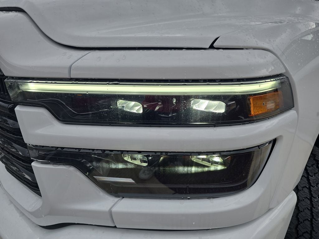 2025 RAM 2500 Laramie - Photo 31