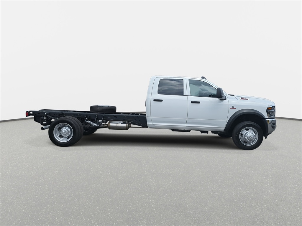 New 2025 Ram 4500 Chassis Cab 4500 TRADESMAN CHASSIS CREW CAB 4X4 84' CA Pickup