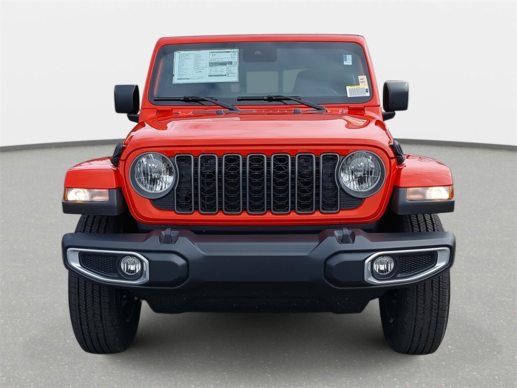 2025 Jeep Gladiator Sport S photo 2