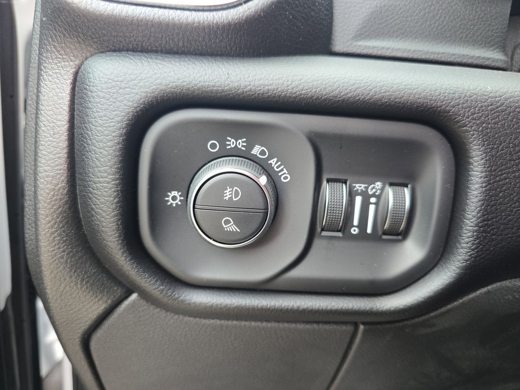 2025 RAM 2500 Laramie - Photo 26