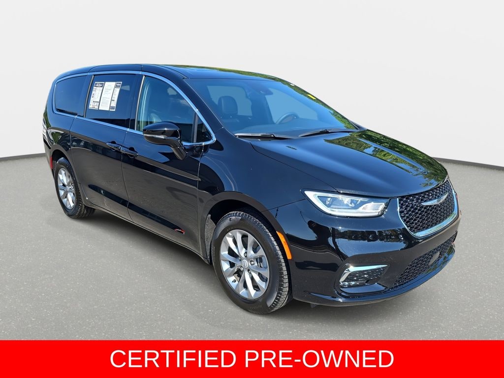 Used 2026 Chrysler Pacifica Select Van Passenger Van
