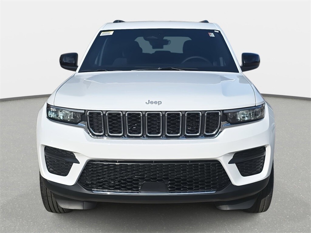 New 2025 Jeep Grand Cherokee LAREDO 4X2 Sport Utility