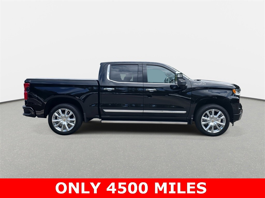2024 Chevrolet Silverado 1500 High Country photo 4