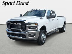 2026 Ram 3500 TRADESMAN CREW CAB 4X4 8' BOX Pickup