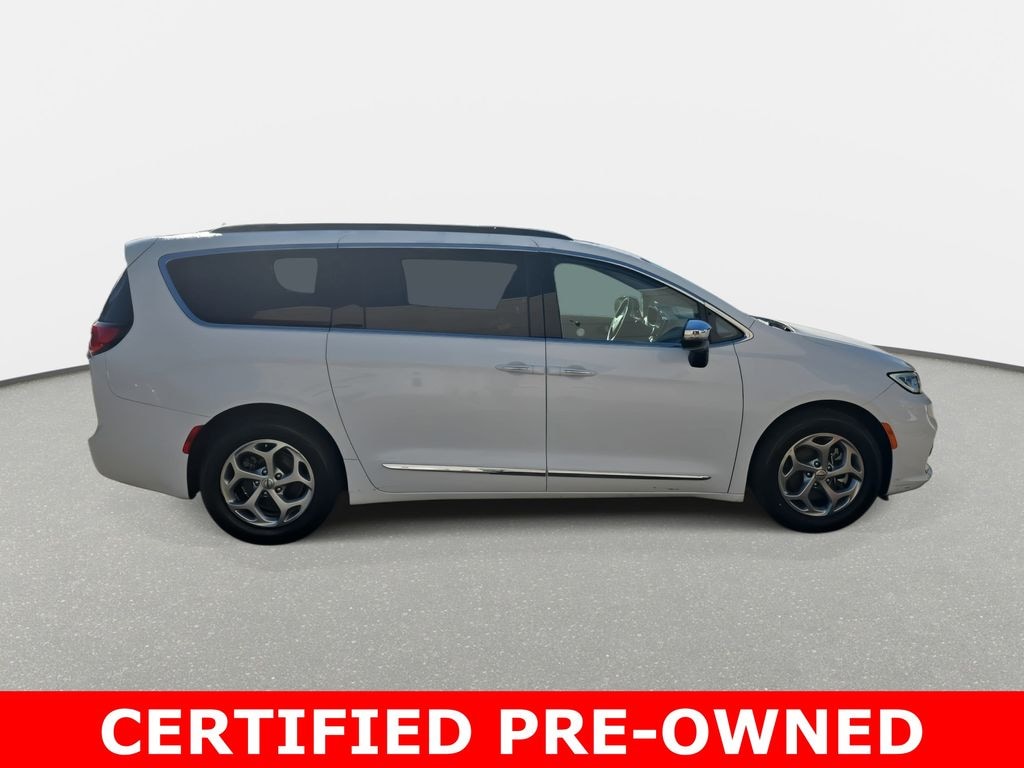 Used 2023 Chrysler Pacifica Limited Van Passenger Van