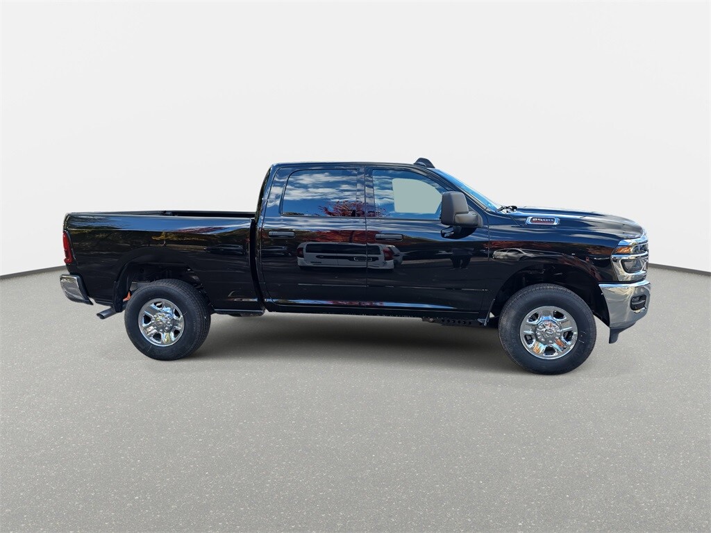 2026 Ram 2500 Tradesman photo 4