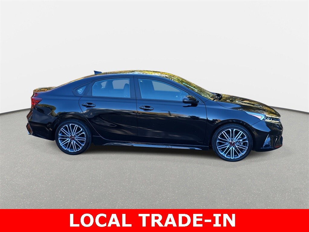 2023 Kia Forte GT photo 4