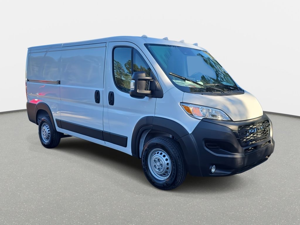 New 2026 Ram ProMaster PROMASTER 1500 TRADESMAN CARGO VAN LOW ROOF 136' W Cargo Van