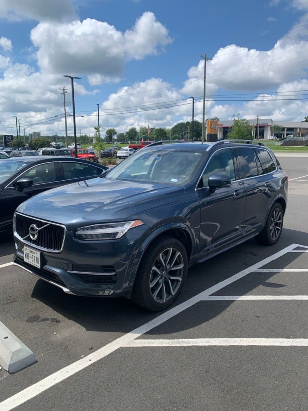 Used 2018 Volvo XC90 T6 AWD Momentum (7 Passenger) SUV