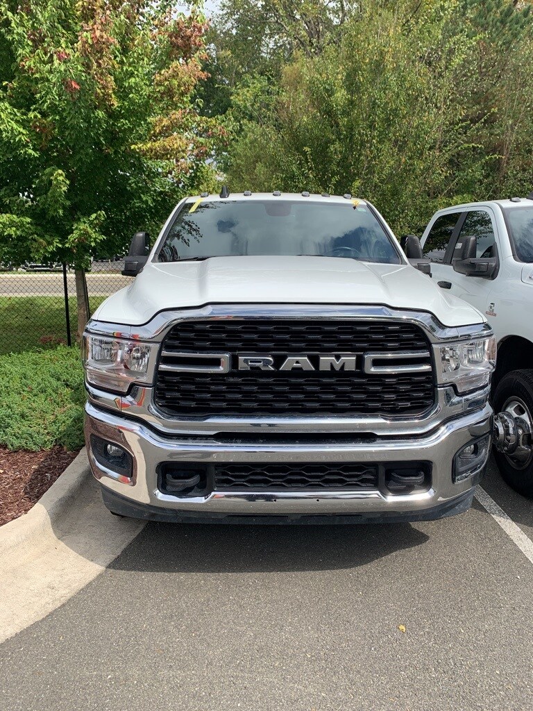 2024 Ram 3500 Big Horn photo 3