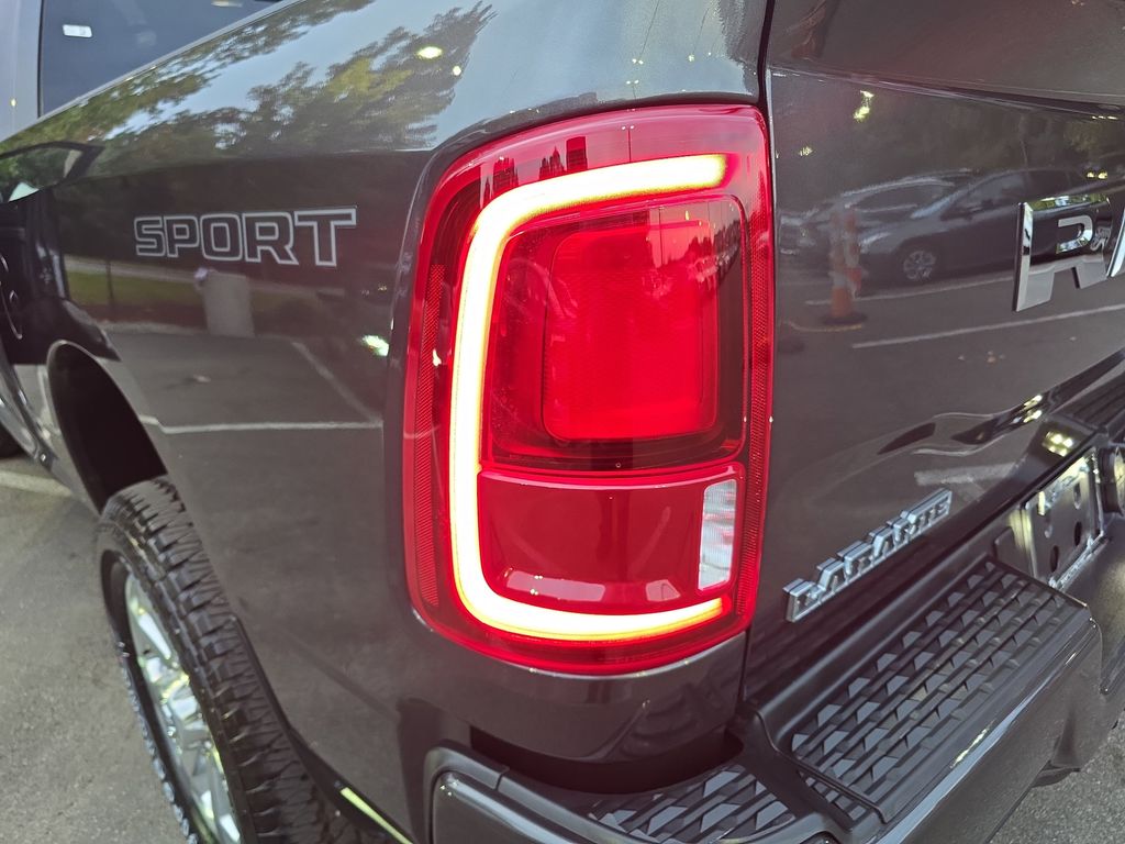 2026 RAM 2500 Laramie - Photo 34
