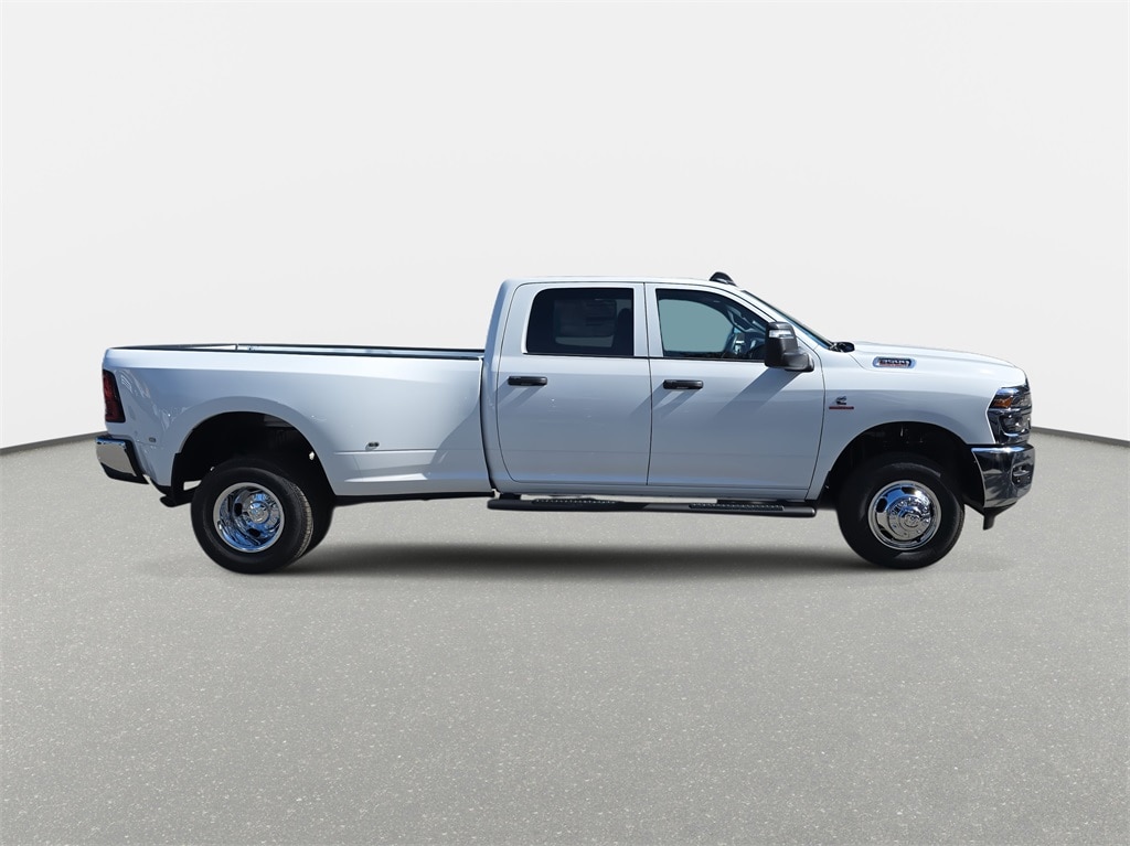 New 2026 Ram 3500 TRADESMAN CREW CAB 4X4 8' BOX Pickup