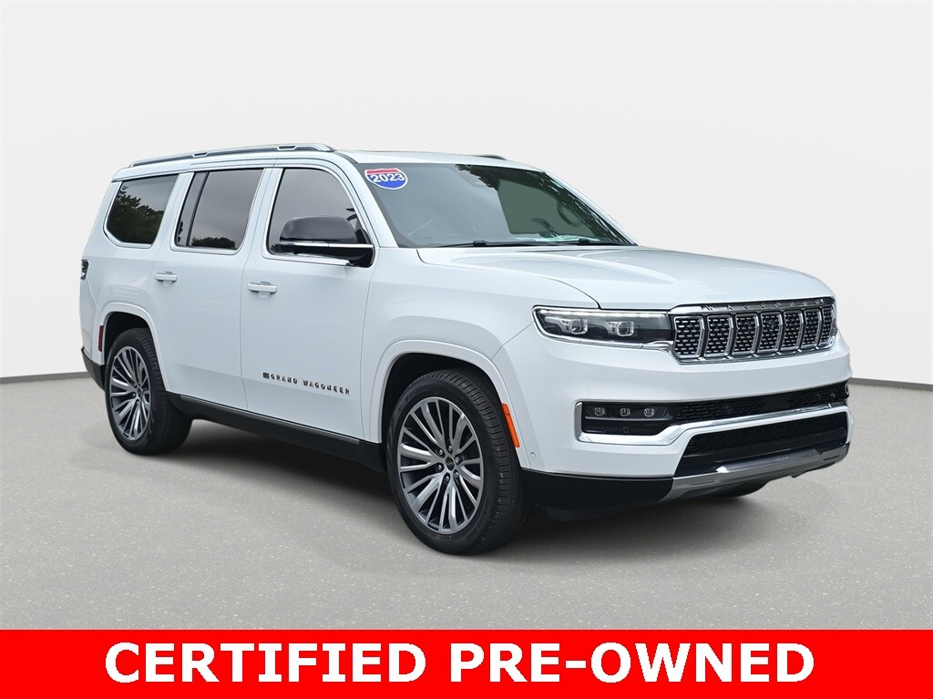 2023 Jeep Grand Wagoneer III photo 3
