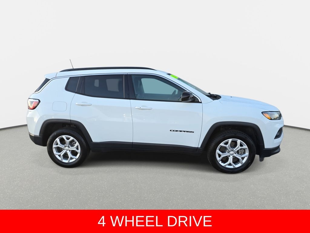 Used 2024 Jeep Compass Latitude SUV