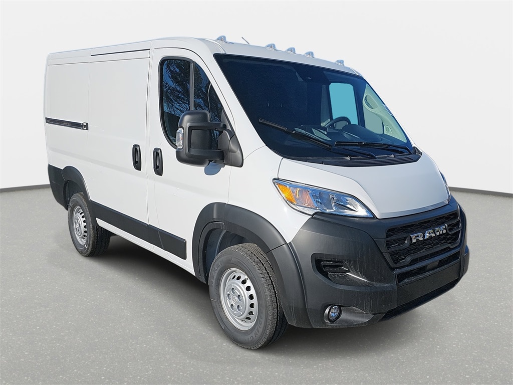 New 2025 Ram ProMaster PROMASTER 1500 TRADESMAN CARGO VAN LOW ROOF 118' W Cargo Van