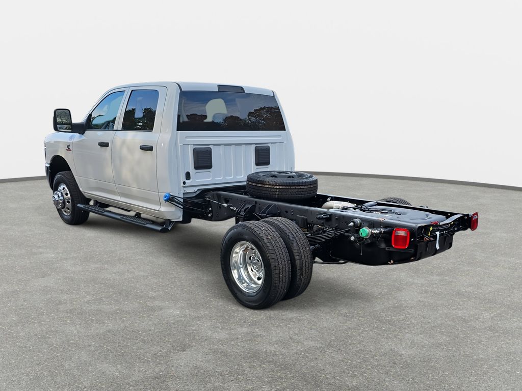 2026 RAM 3500 Chassis Tradesman - Photo 7