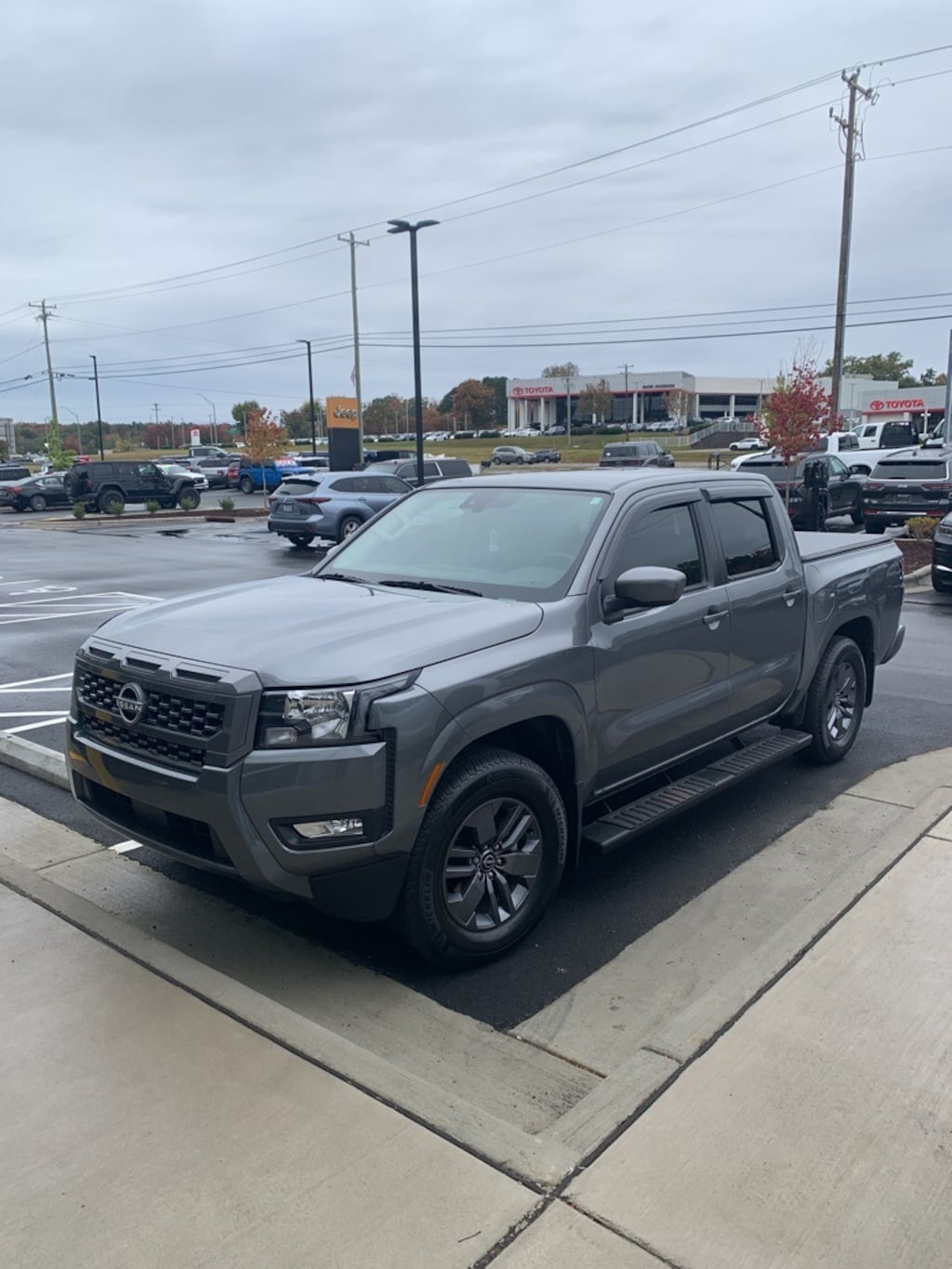 Used 2025 Nissan Frontier SV Truck Crew Cab