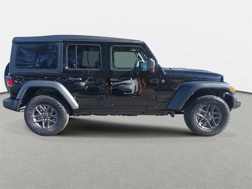 2025 Jeep Wrangler Sport S photo 4