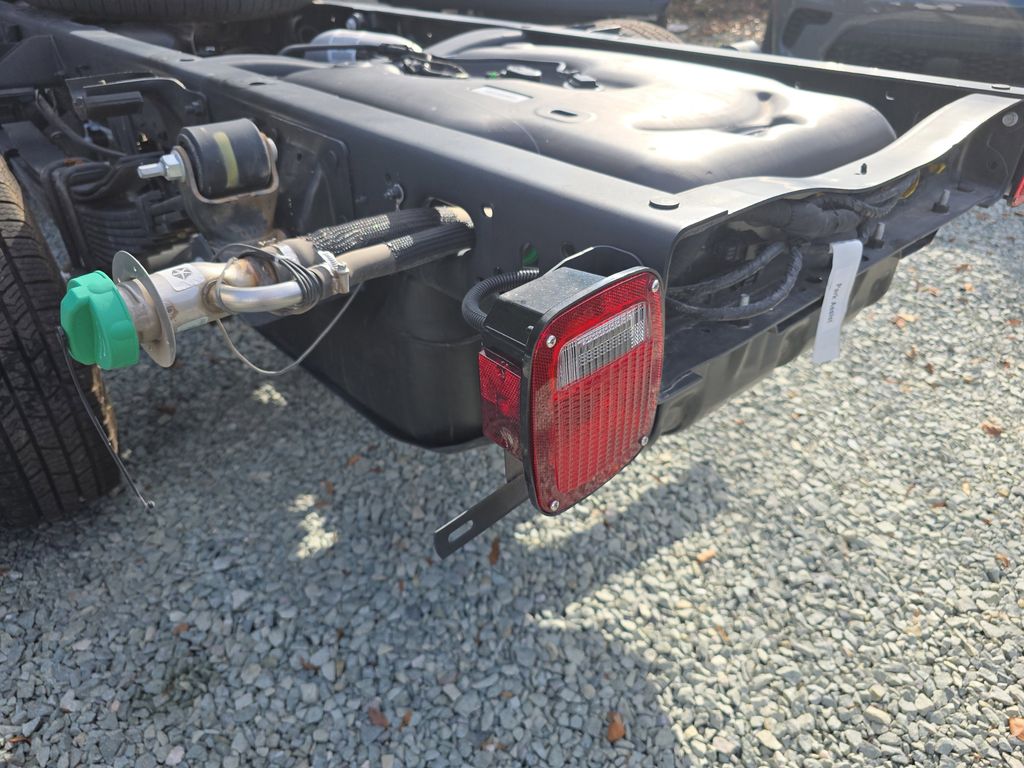 2026 RAM 3500 Chassis Big Horn - Photo 34