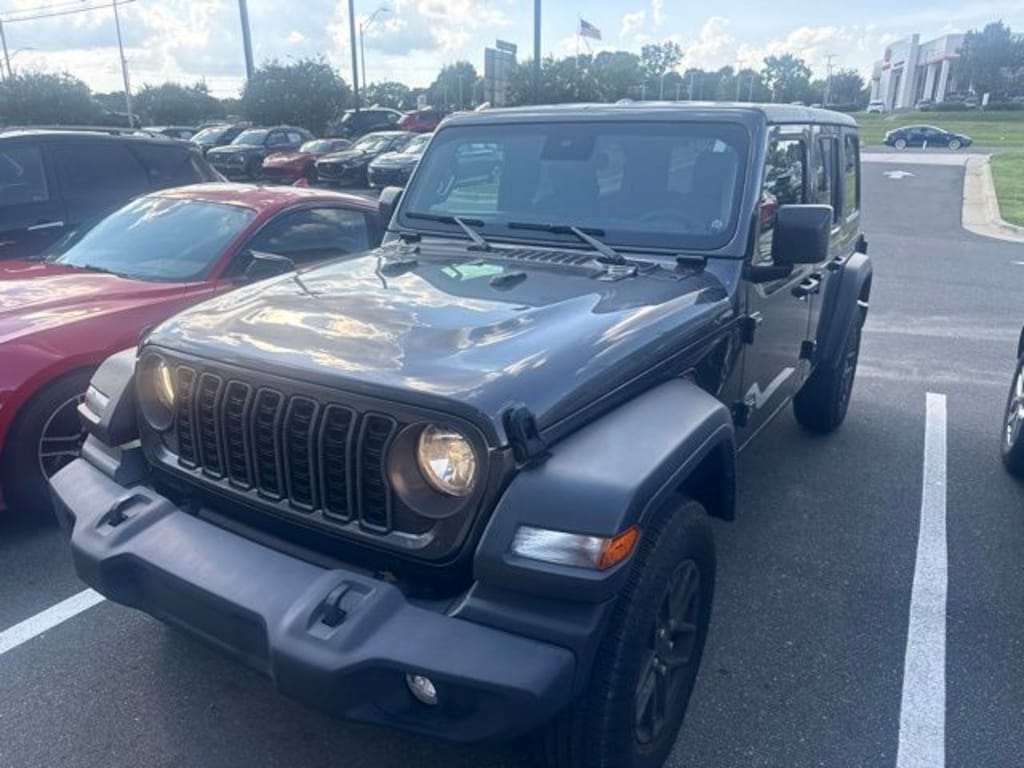 Used 2024 Jeep Wrangler Sport SUV