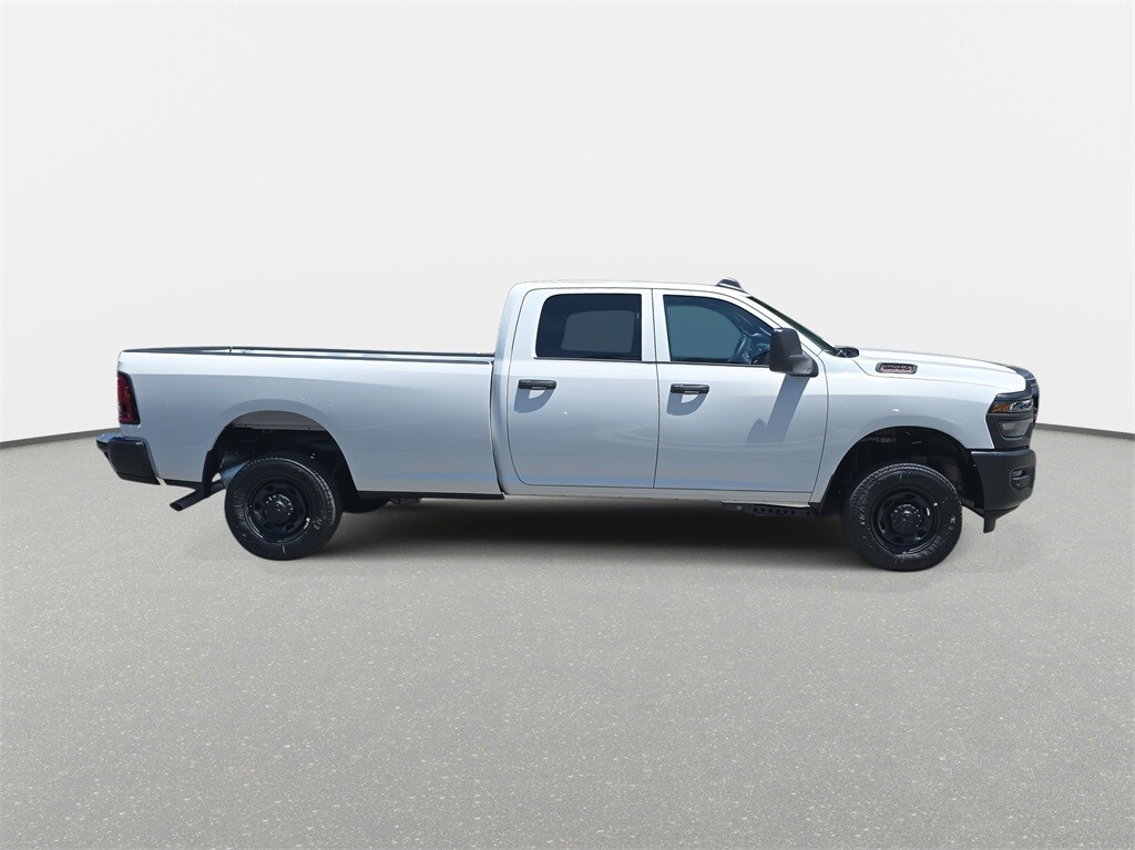 2025 Ram 2500 Tradesman photo 4