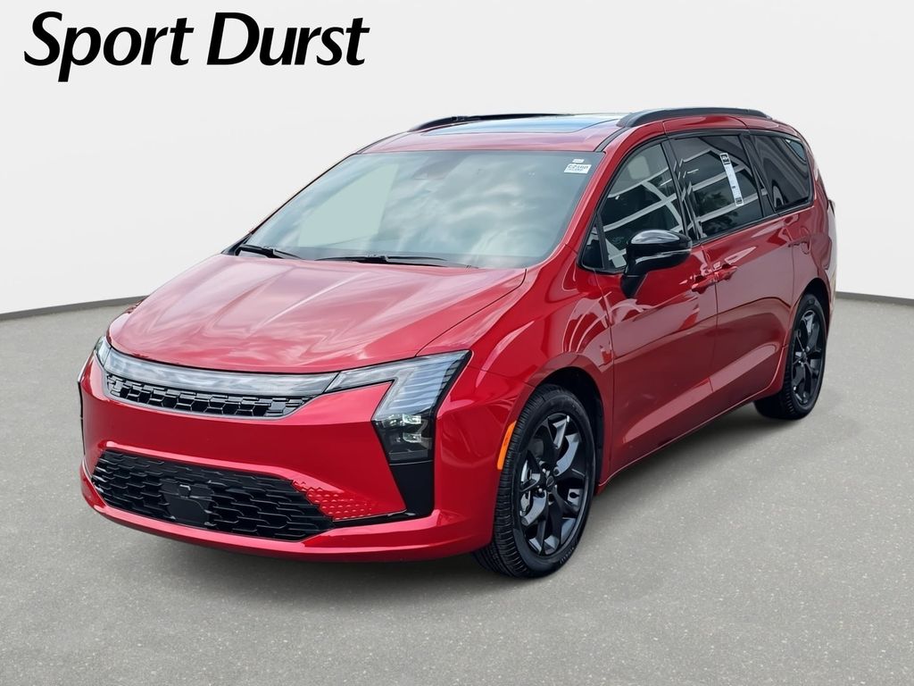 2027 Chrysler Pacifica Limited's photo