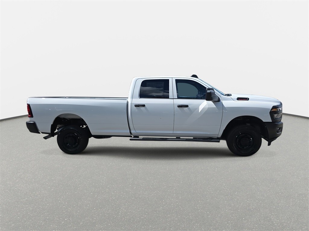 2026 Ram 2500 Tradesman photo 4