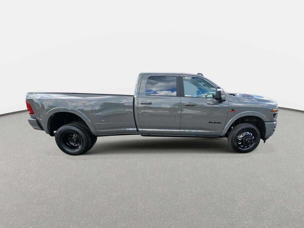 New 2026 Ram 3500 LIMITED CREW CAB 4X4 8' BOX Pickup