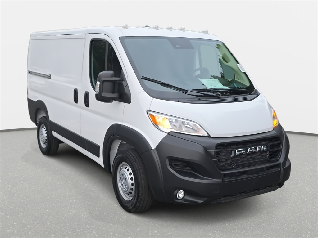 New 2025 Ram ProMaster PROMASTER 1500 TRADESMAN CARGO VAN LOW ROOF 118' W Cargo Van