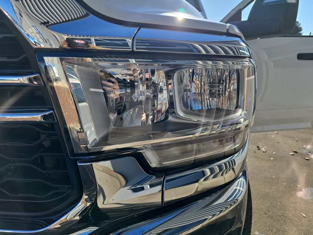 2024 RAM 2500 Tradesman - Photo 33