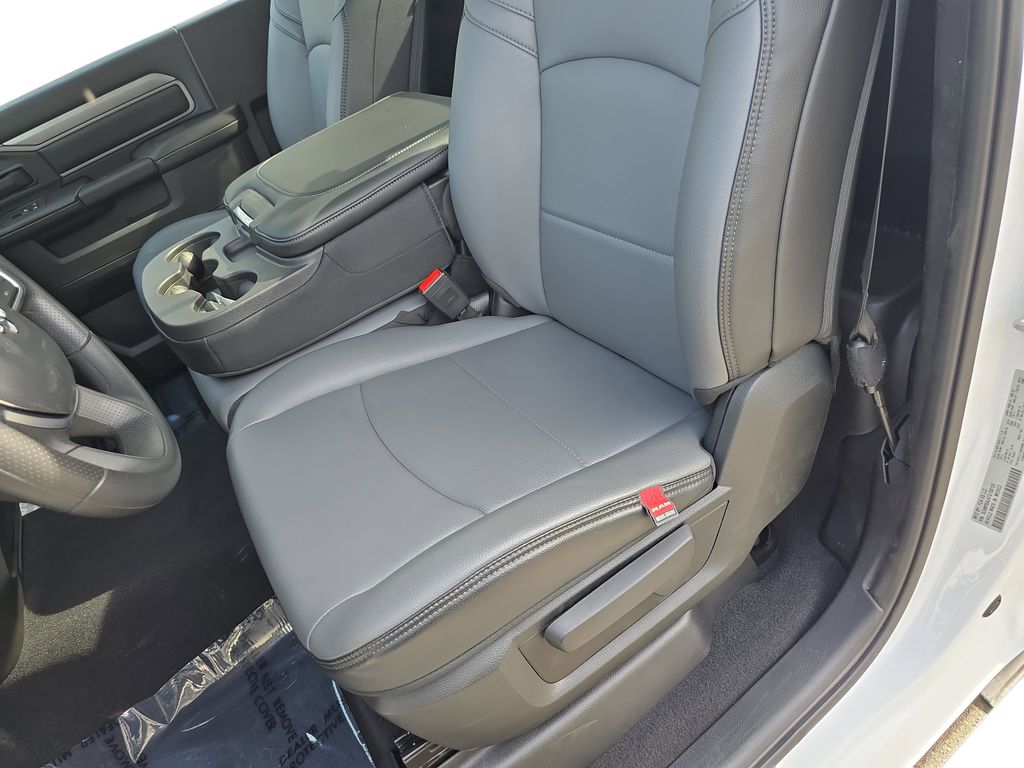 2026 RAM 2500 Tradesman - Photo 9